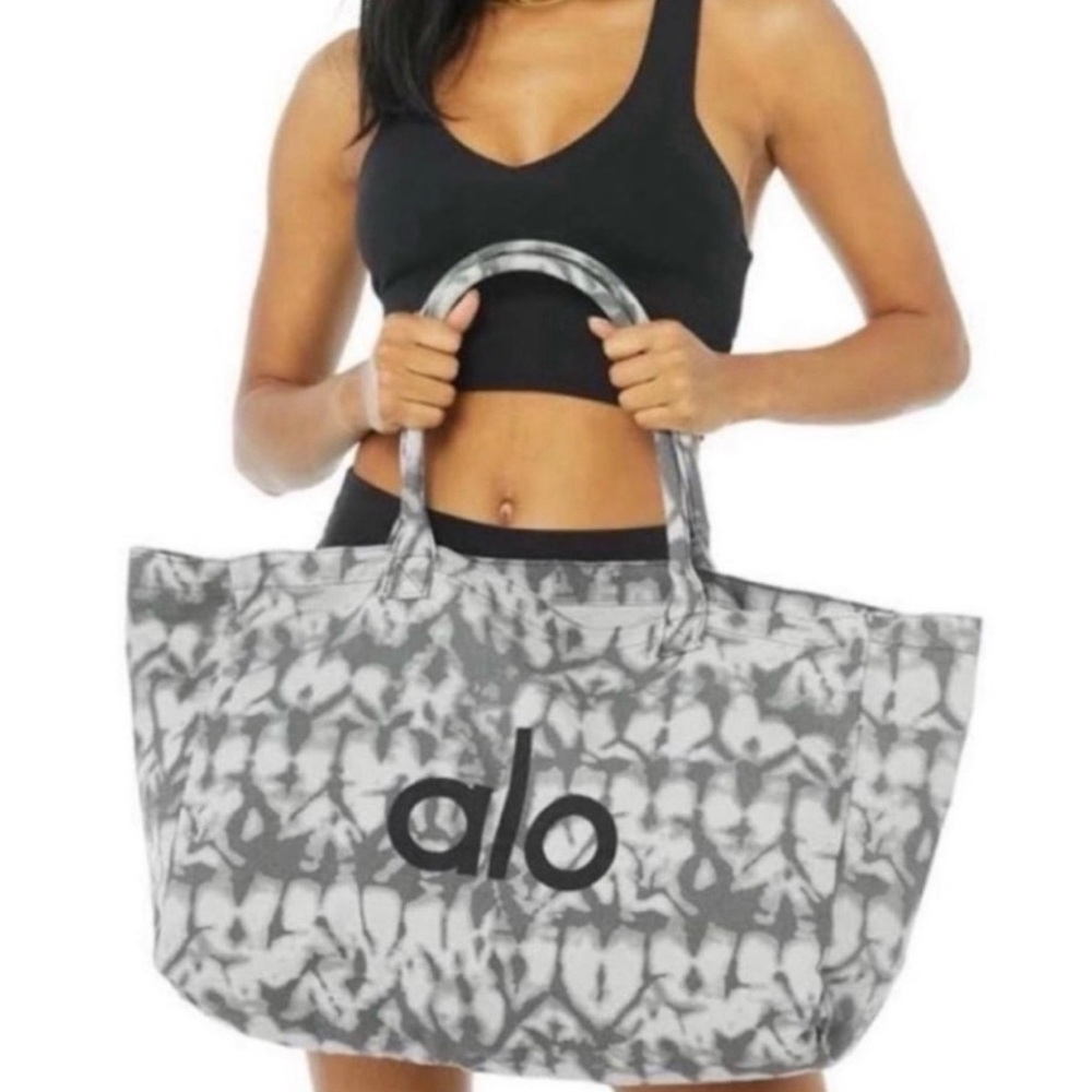 Alo Yoga Tie Dye Shopper Tote Bag